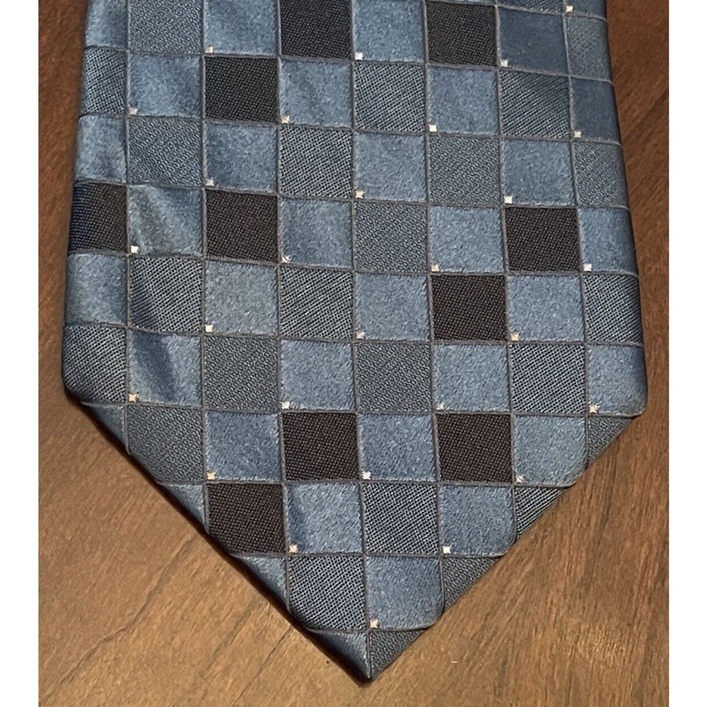 Axist Green 100% Silk Men’s Neck Tie Made In China